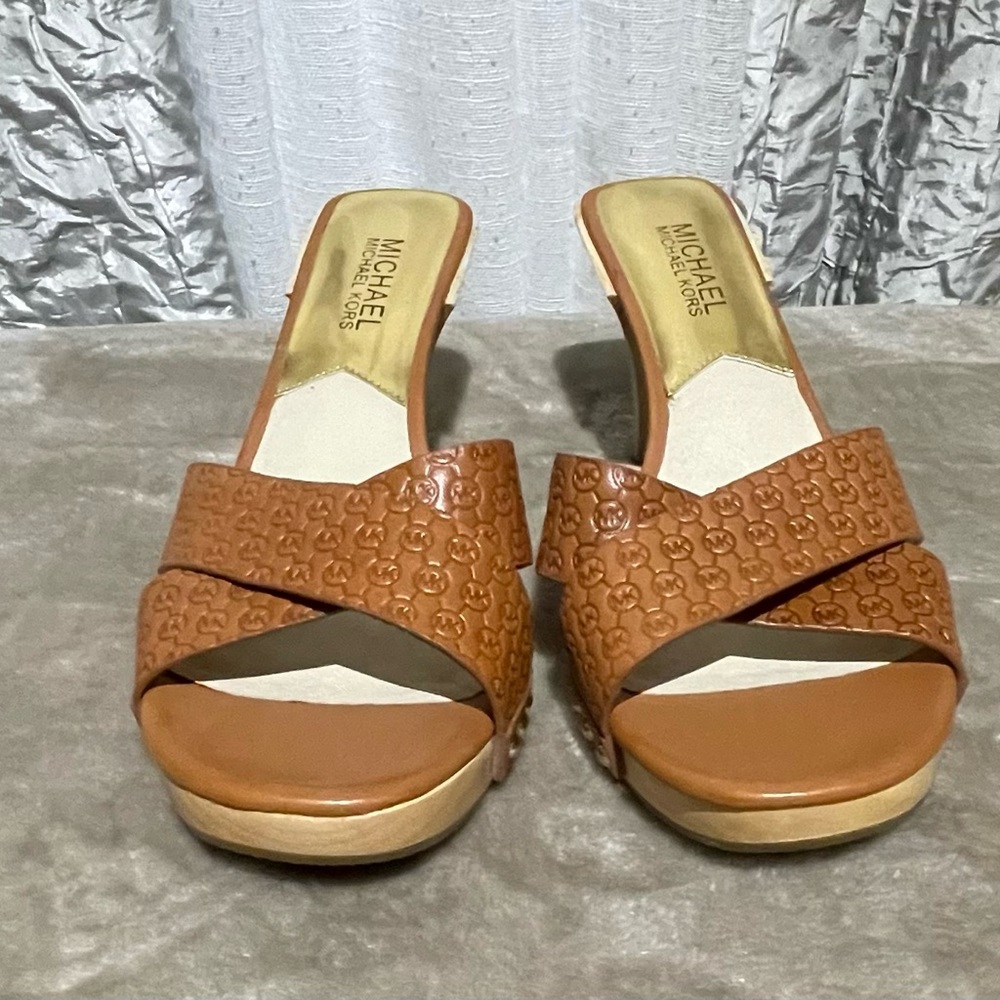 Michael Kors platform heels 8M